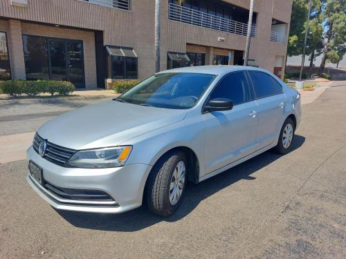 2015 VW Jetta Auto with Technology Clean Title California car.